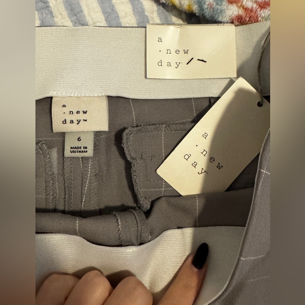 A New Day Gray ankle pants - Picture 2 of 4